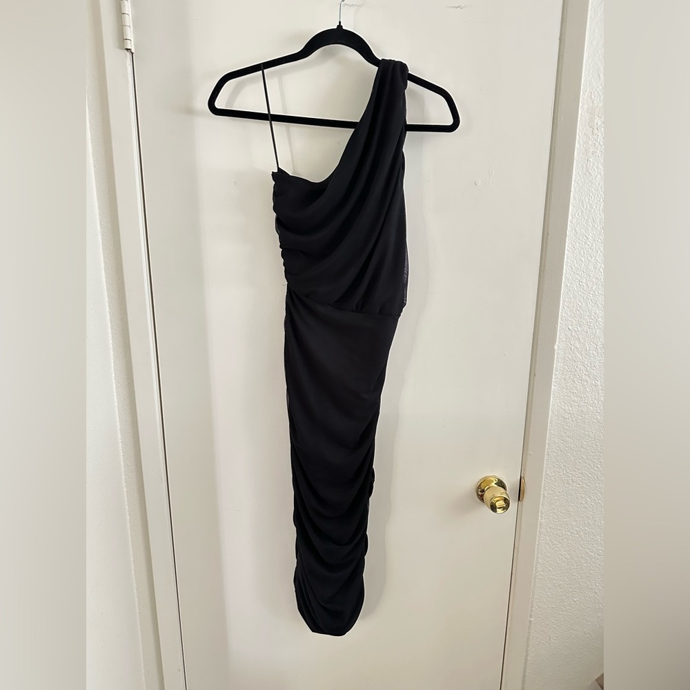 Black One-Shoulder Bodycon Cocktail Dress